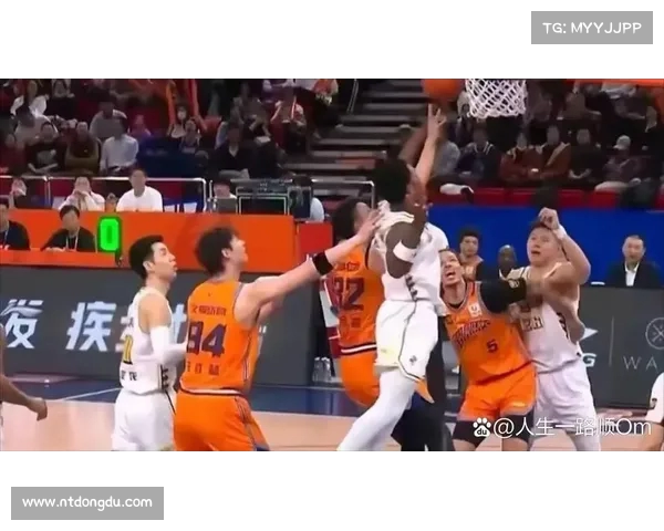 篮球赛场的强强对话:近期赛事的焦点 篮球赛场的强强对话:近期赛事的焦点