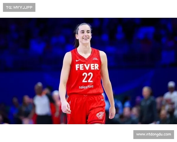 疯狂WNBA状元克拉克三分出手距离达,超越库里成为“远投女王”(疯狂的克拉) 疯狂WNBA状元克拉克三分出手距离达,超越库里成为“远投女王”(疯狂的克拉)